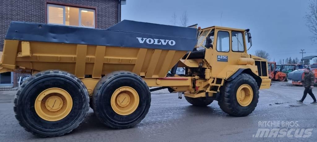 Volvo A 25 C 6x6 Midjestyrd dumper
