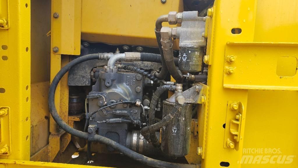 Komatsu PC130-7 Bandgrävare