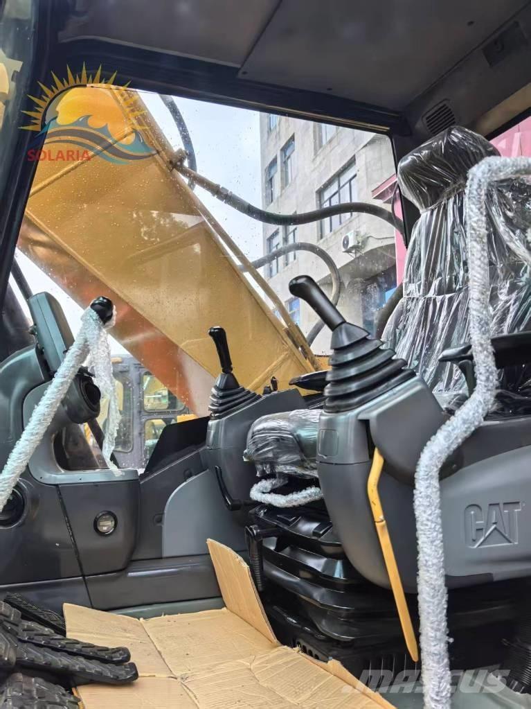 CAT 320D2L Bandgrävare