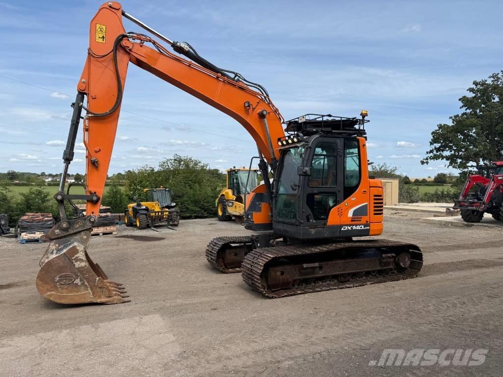 Doosan DX 140 LCR-5 Bandgrävare