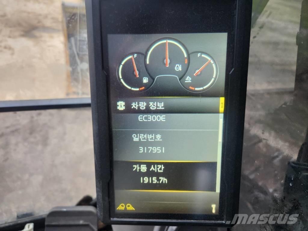 Volvo EC 300 E Bandgrävare