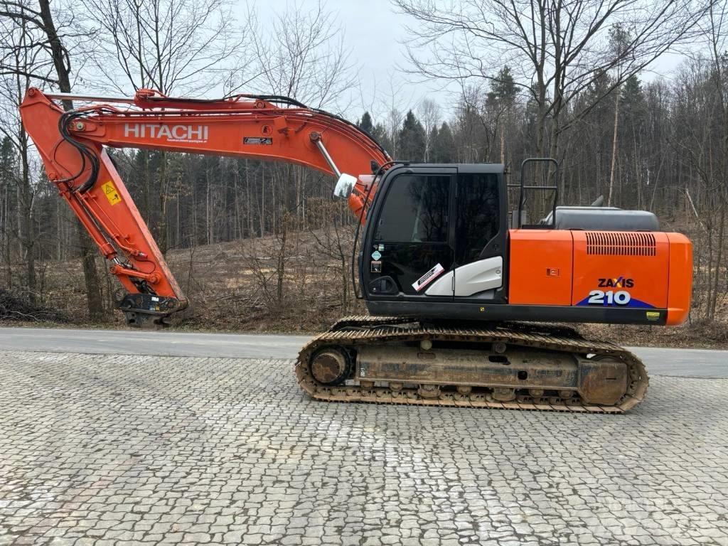 Hitachi ZX 210-6 Bandgrävare