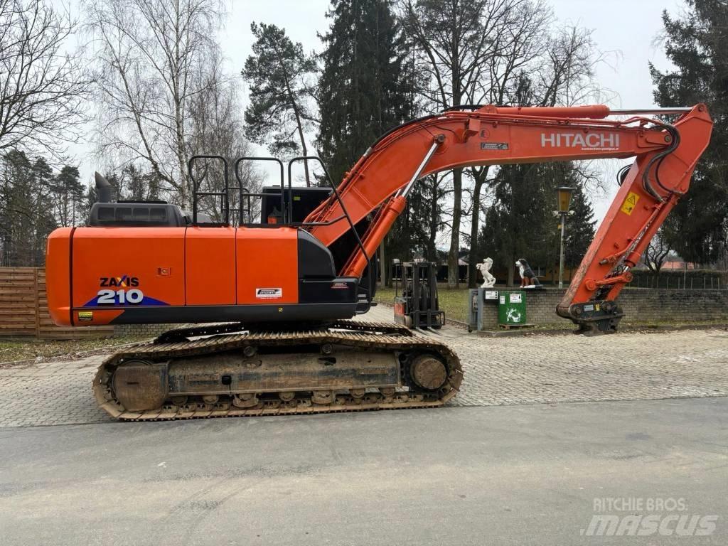 Hitachi ZX 210-6 Bandgrävare