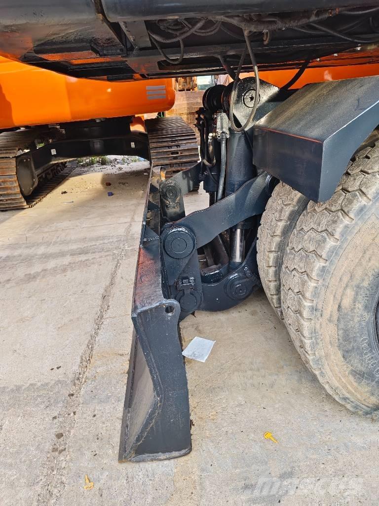 Hyundai R210W-9 Hjulgrävare