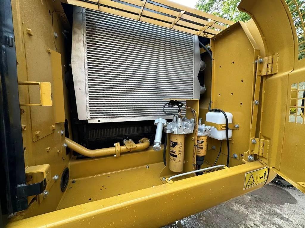 CAT 329 D Bandgrävare