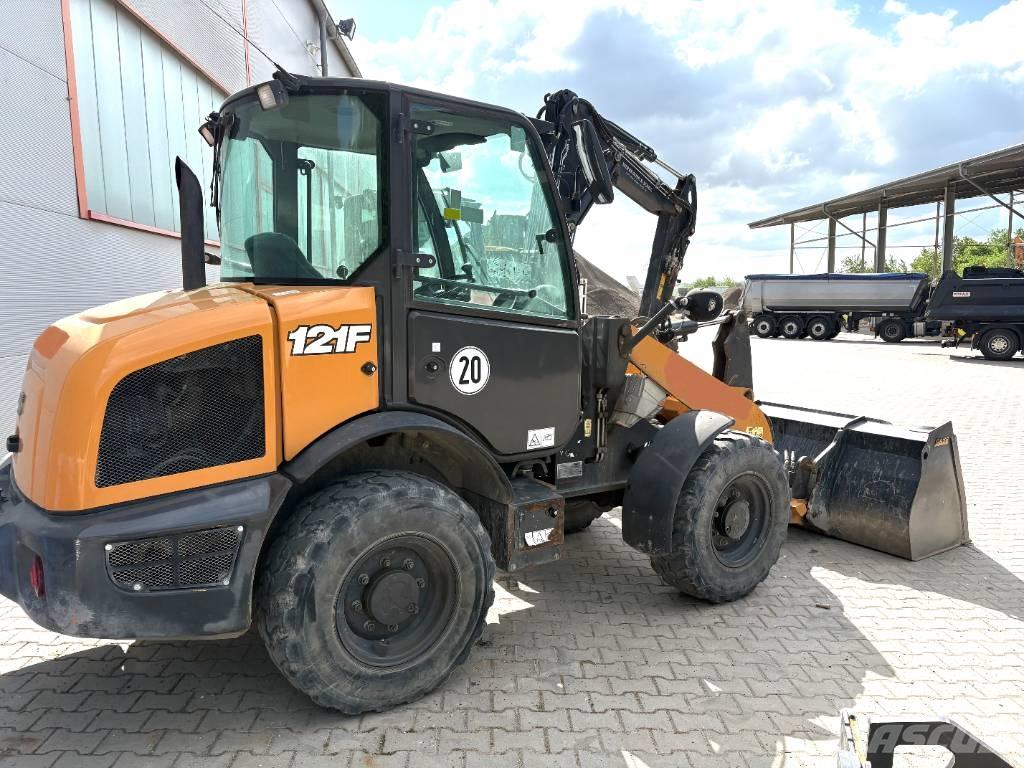 CASE 121F Hjullastare