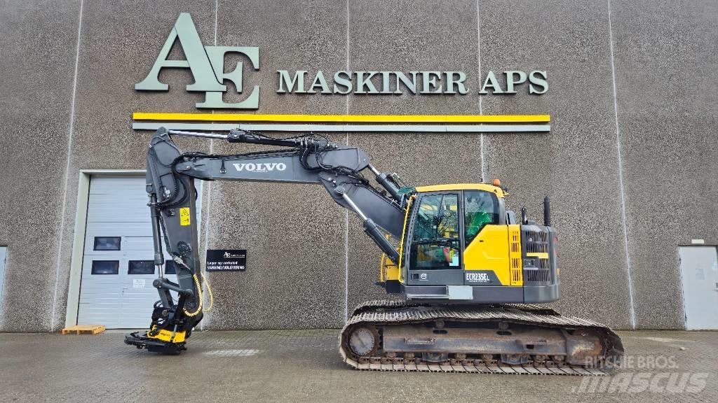 Volvo ECR 235 E L Bandgrävare