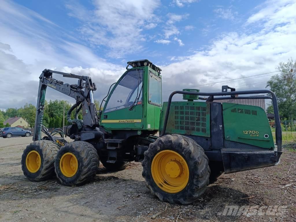 John Deere 1270 D Skördare