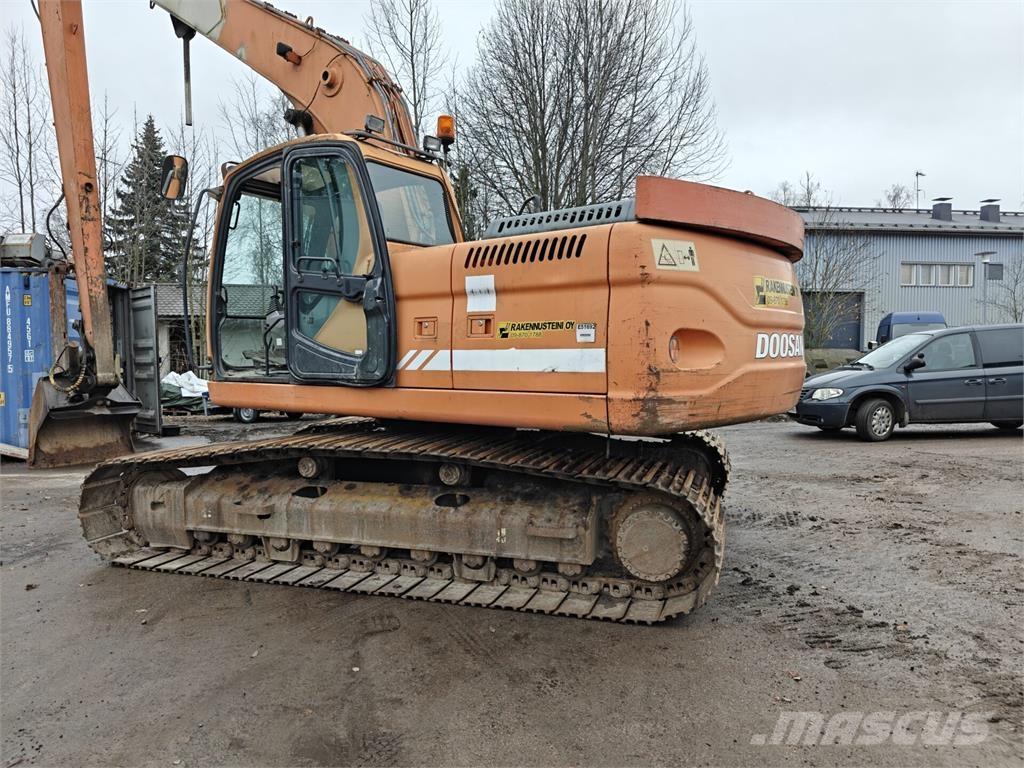 Doosan DX 225 LC Grävmaskiner med lång räckvidd