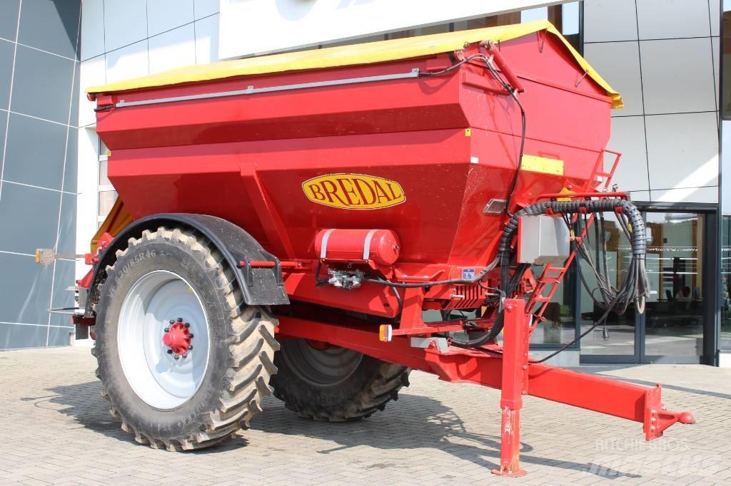 Bredal F 10 Mineralgödselspridare