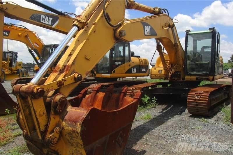 CAT 320C Minigrävare < 7t