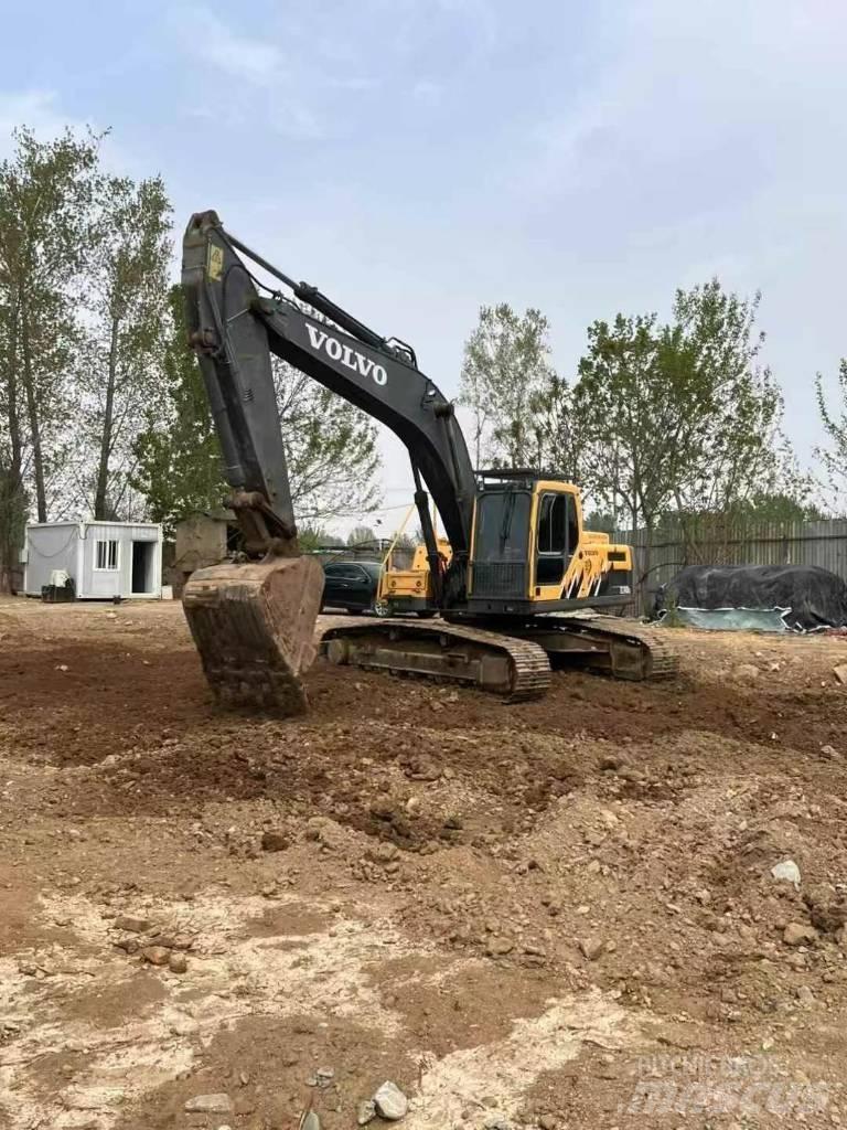 Volvo EC 240 Bandgrävare