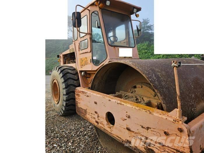 CAT CS 533 C Tvåvalsvältar