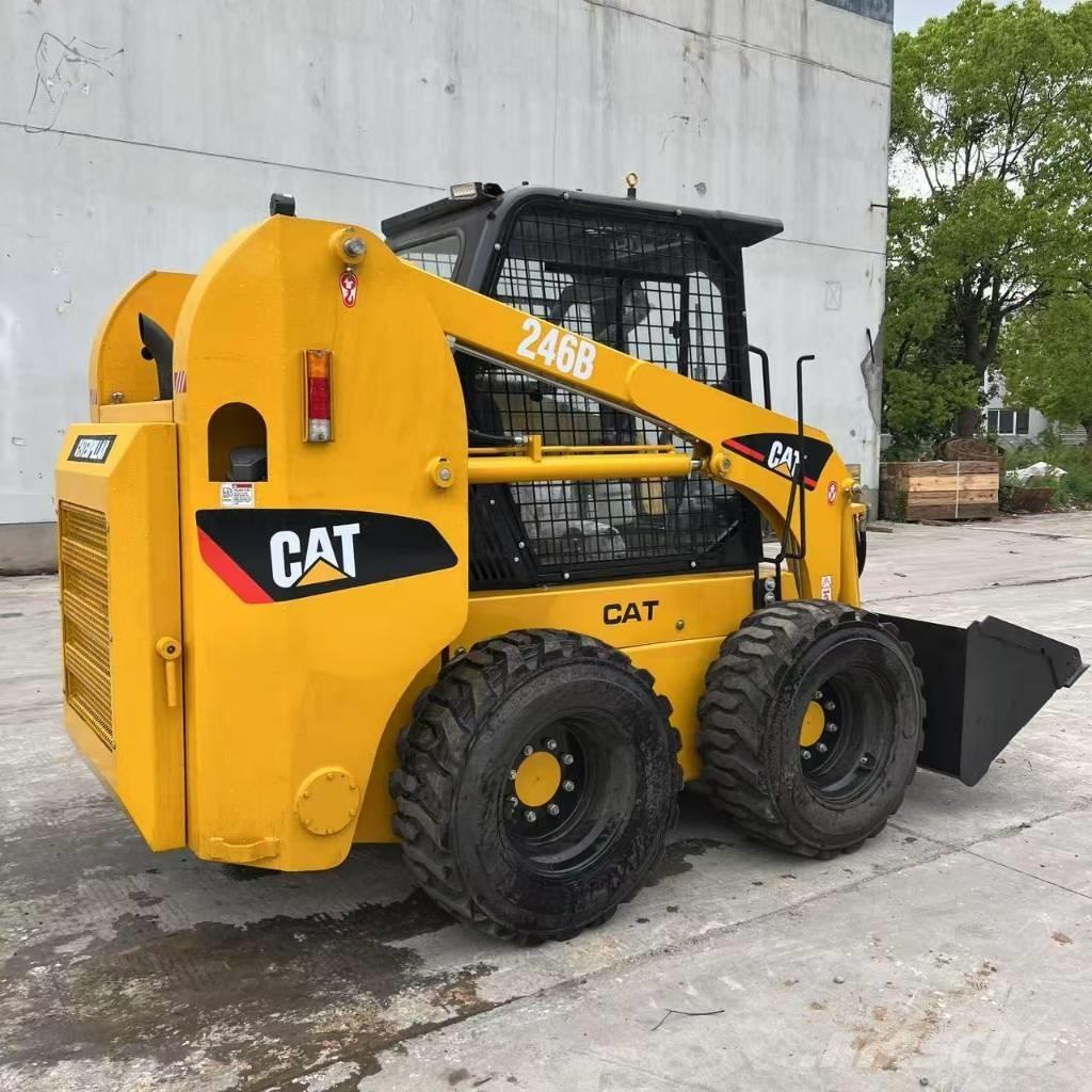 CAT 246 B Minilastare