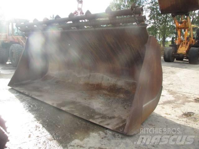 CAT 992 C Skopor