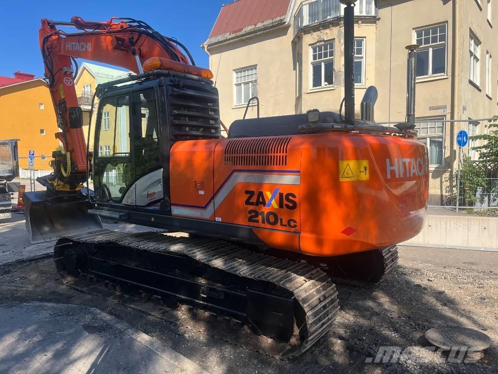 Hitachi ZX 210 Bandgrävare
