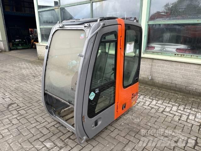 Hitachi Zaxis Hytter och interiör