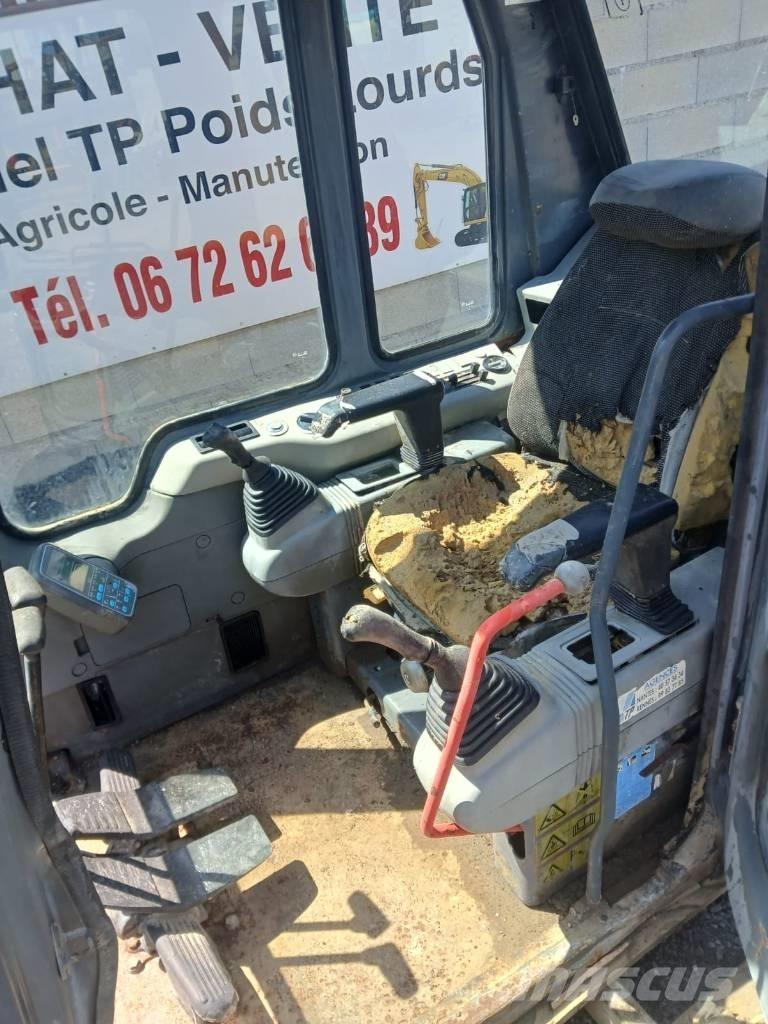 Komatsu PC 210 Hytter och interiör