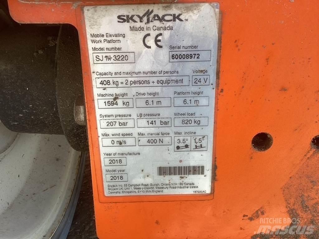 SkyJack SJIII3220 Saxliftar