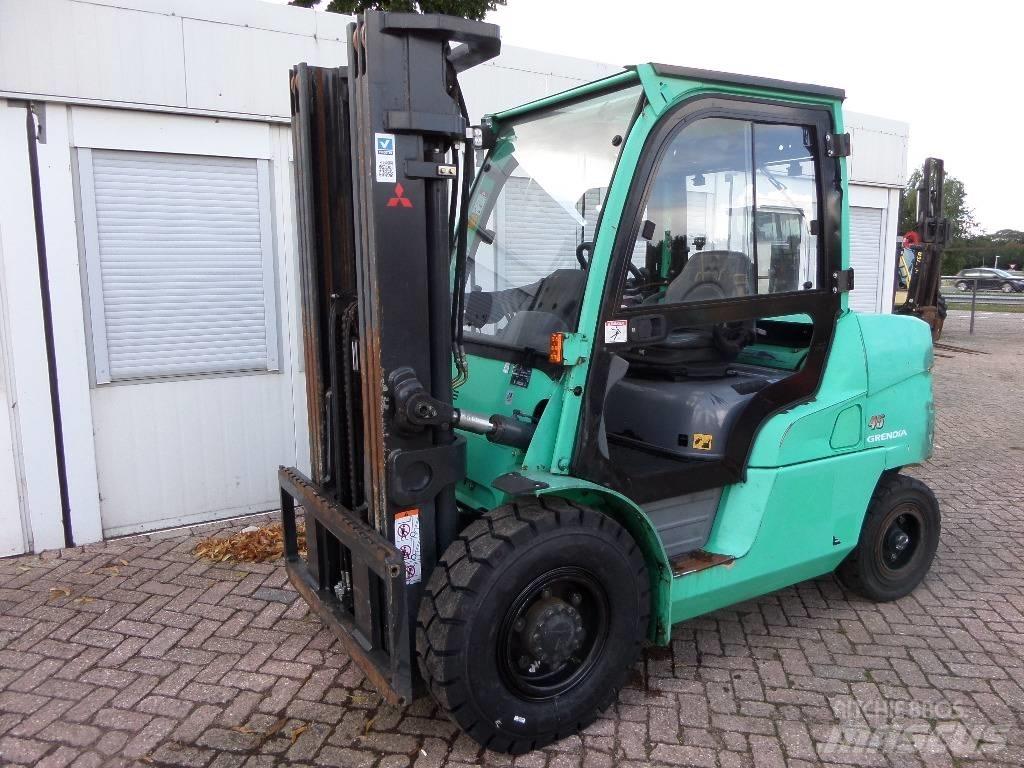 Mitsubishi FD45NT Dieselmotviktstruckar