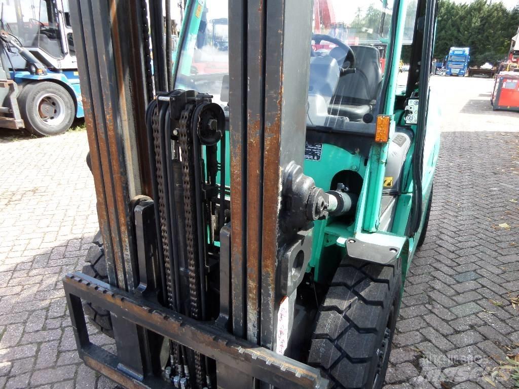 Mitsubishi FD45NT Dieselmotviktstruckar