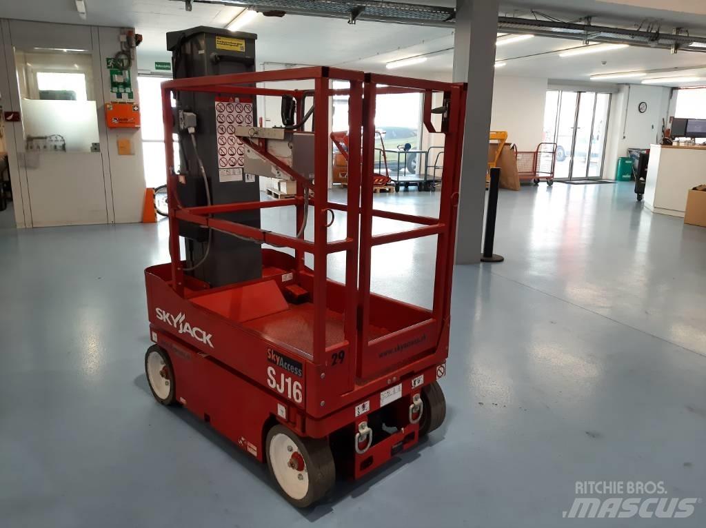 SkyJack SJ 16 Personhissar och andra hissar