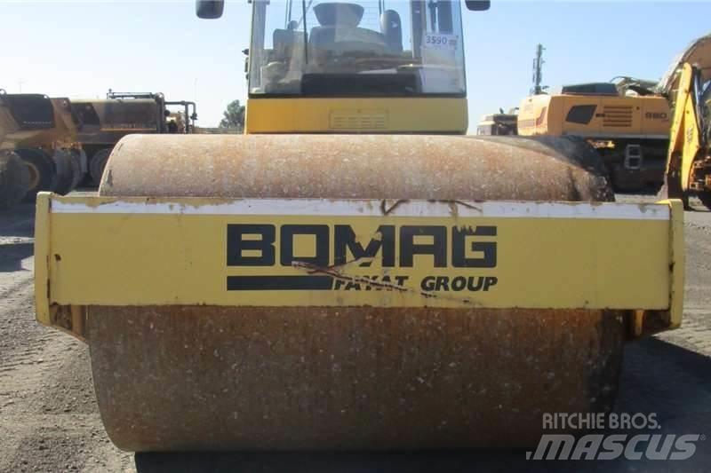 Bomag B213DH-4 Kombivältar