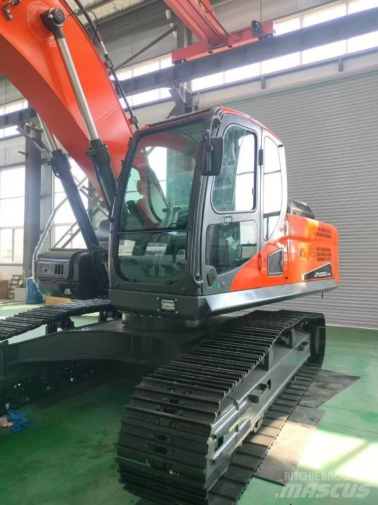 Doosan DX300 Midigrävmaskiner 7t - 12t