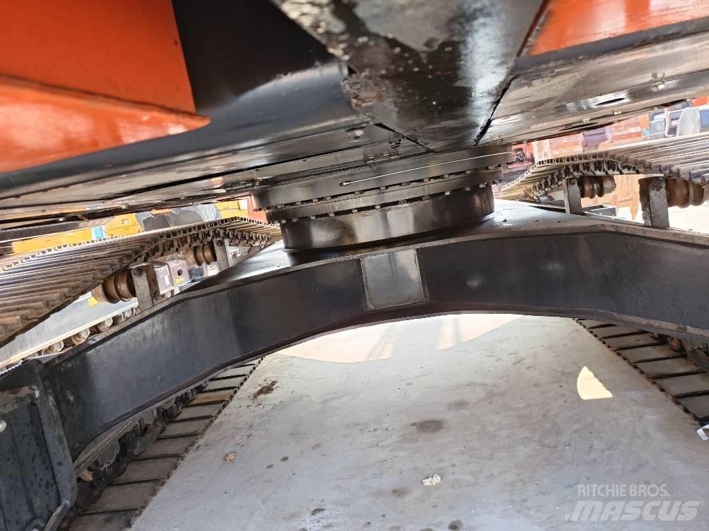 Doosan DX300-9 Bandgrävare