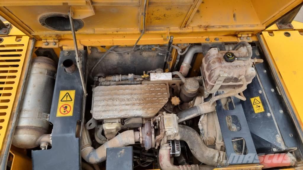 JCB JS 220 LC Bandgrävare