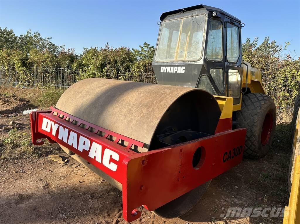Dynapac CA 30 D Envalsvältar
