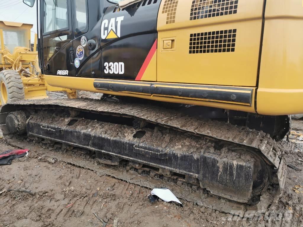 CAT 330 DL Bandgrävare