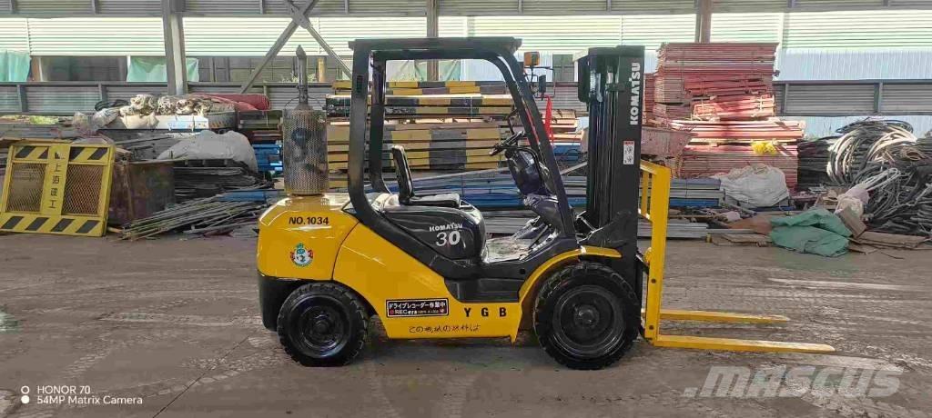 Komatsu FD 30 T-17 Dieselmotviktstruckar