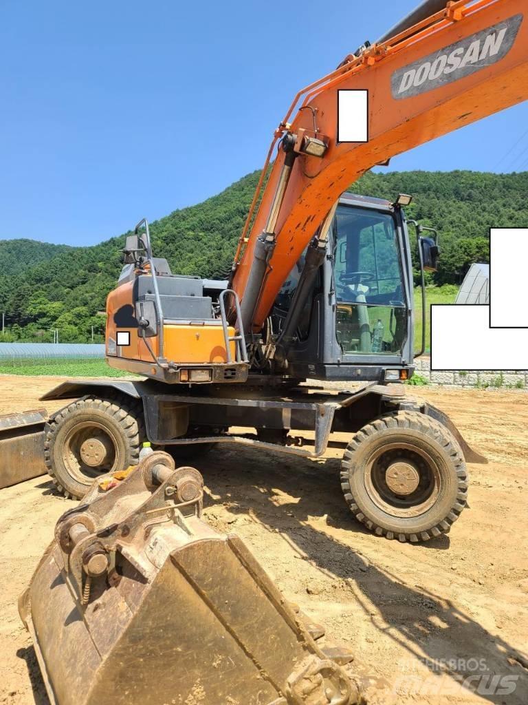 Doosan DX 140 W Hjulgrävare
