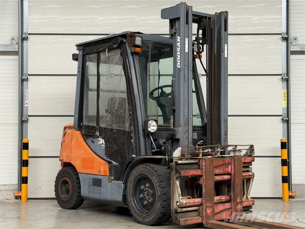 Doosan D30S-5 Dieselmotviktstruckar