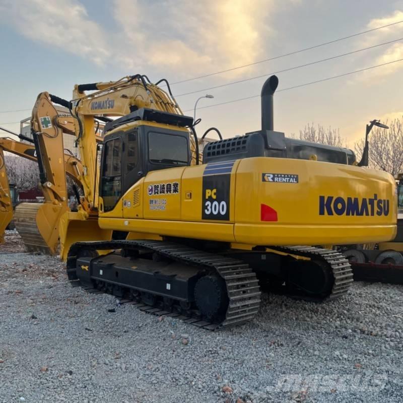 Komatsu PC 300 Bandgrävare
