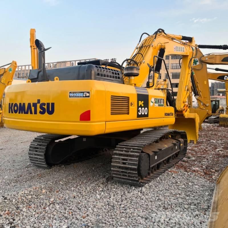 Komatsu PC 300 Bandgrävare