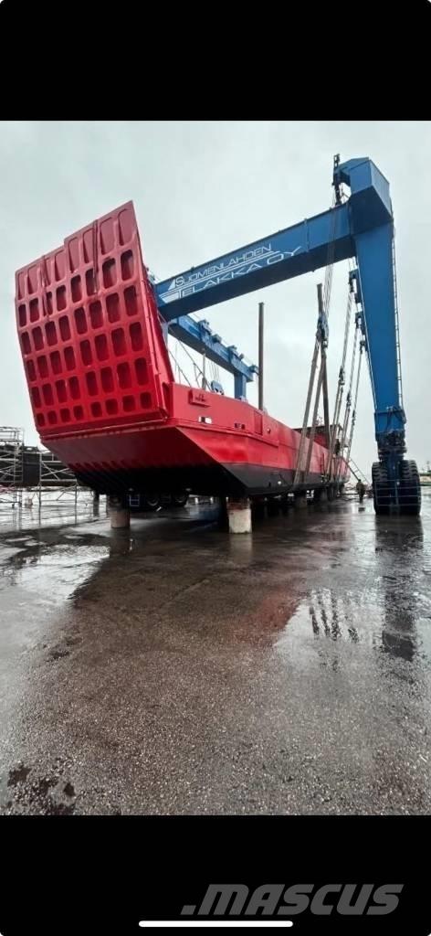  Cargo Ship Ganador Arbetsbåtar, pråmar och pontoner
