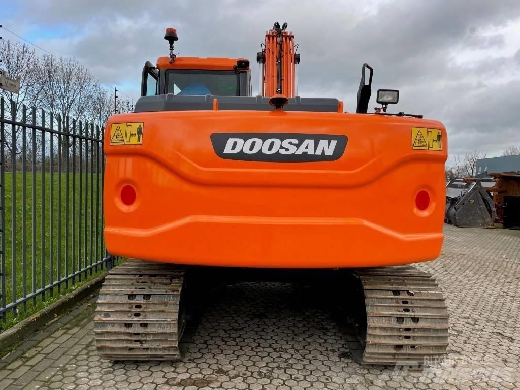 Doosan DX 140 W Hjulgrävare
