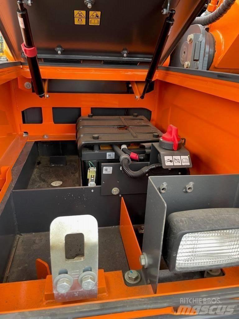 Doosan DX 140 W Hjulgrävare