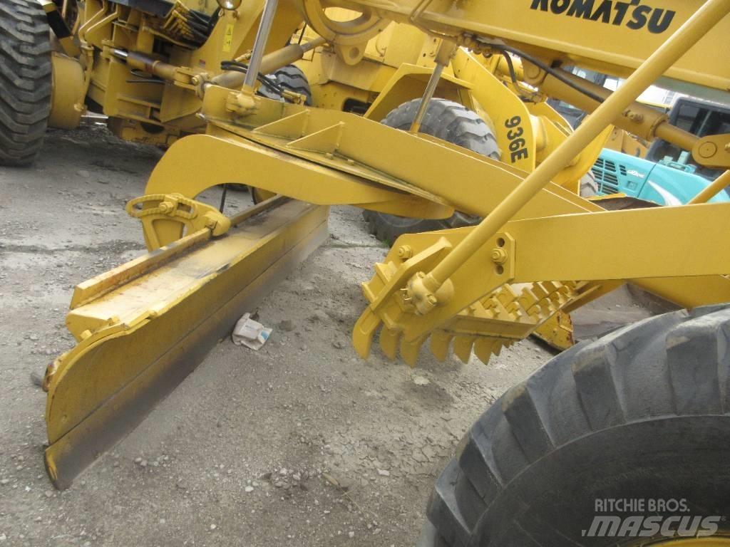 Komatsu GD 623 Väghyvlar