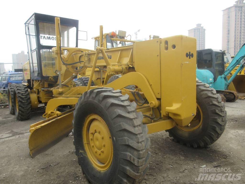 Komatsu GD 623 Väghyvlar