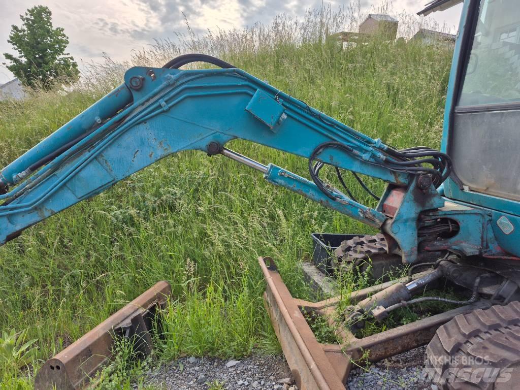 Takeuchi TB 235 Minigrävare < 7t