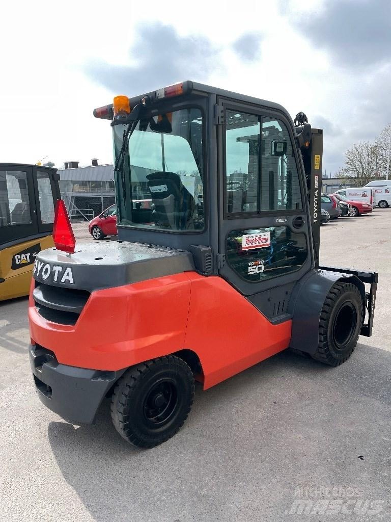 Toyota 40-8FD45N Dieselmotviktstruckar