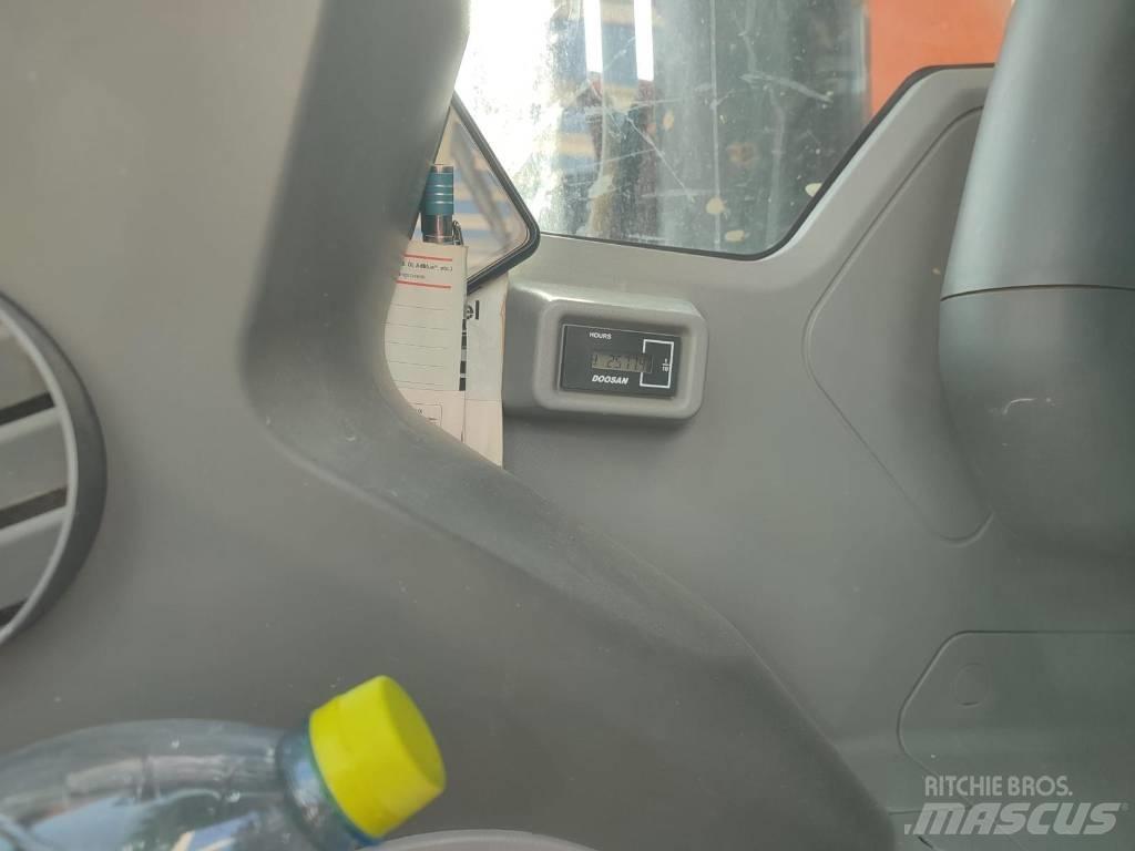 Doosan DX 235 LCR-5 Bandgrävare