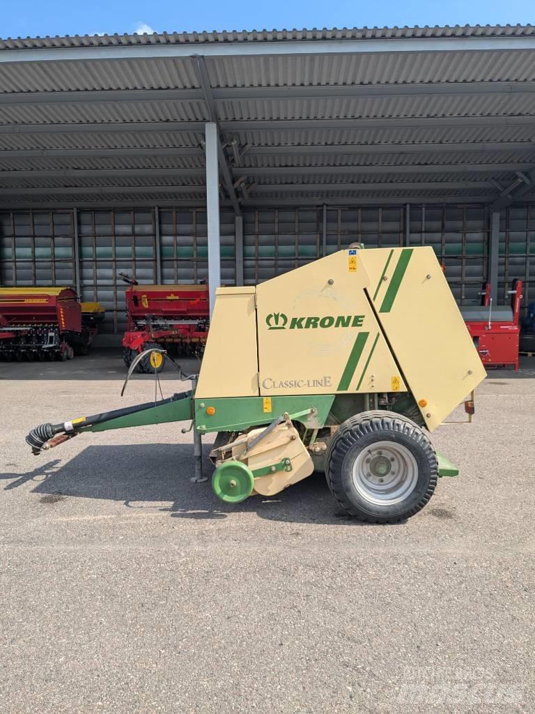 Krone KR 130 Rundbalspressar
