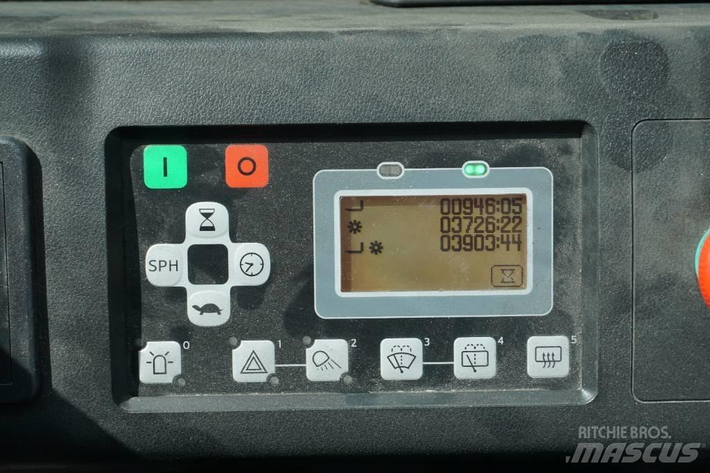 Toyota 8FBMT35 Elmotviktstruckar