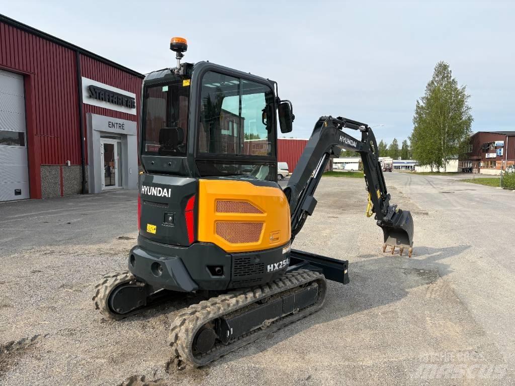 Hyundai HX 25 AZ Minigrävare < 7t