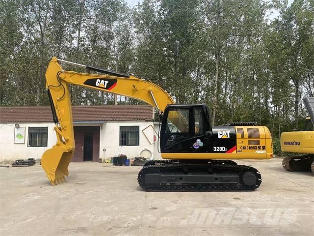 CAT 320D2 Bandgrävare