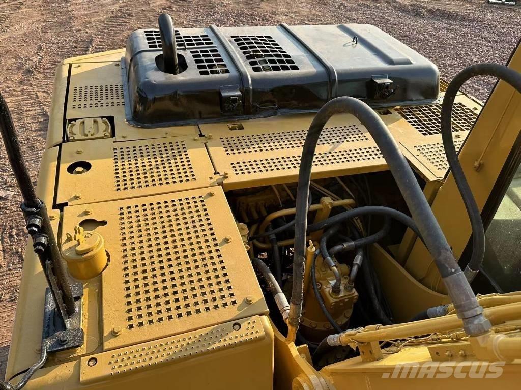 CAT 320 B Bandgrävare